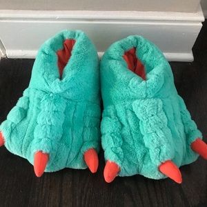 Kids monster slippers